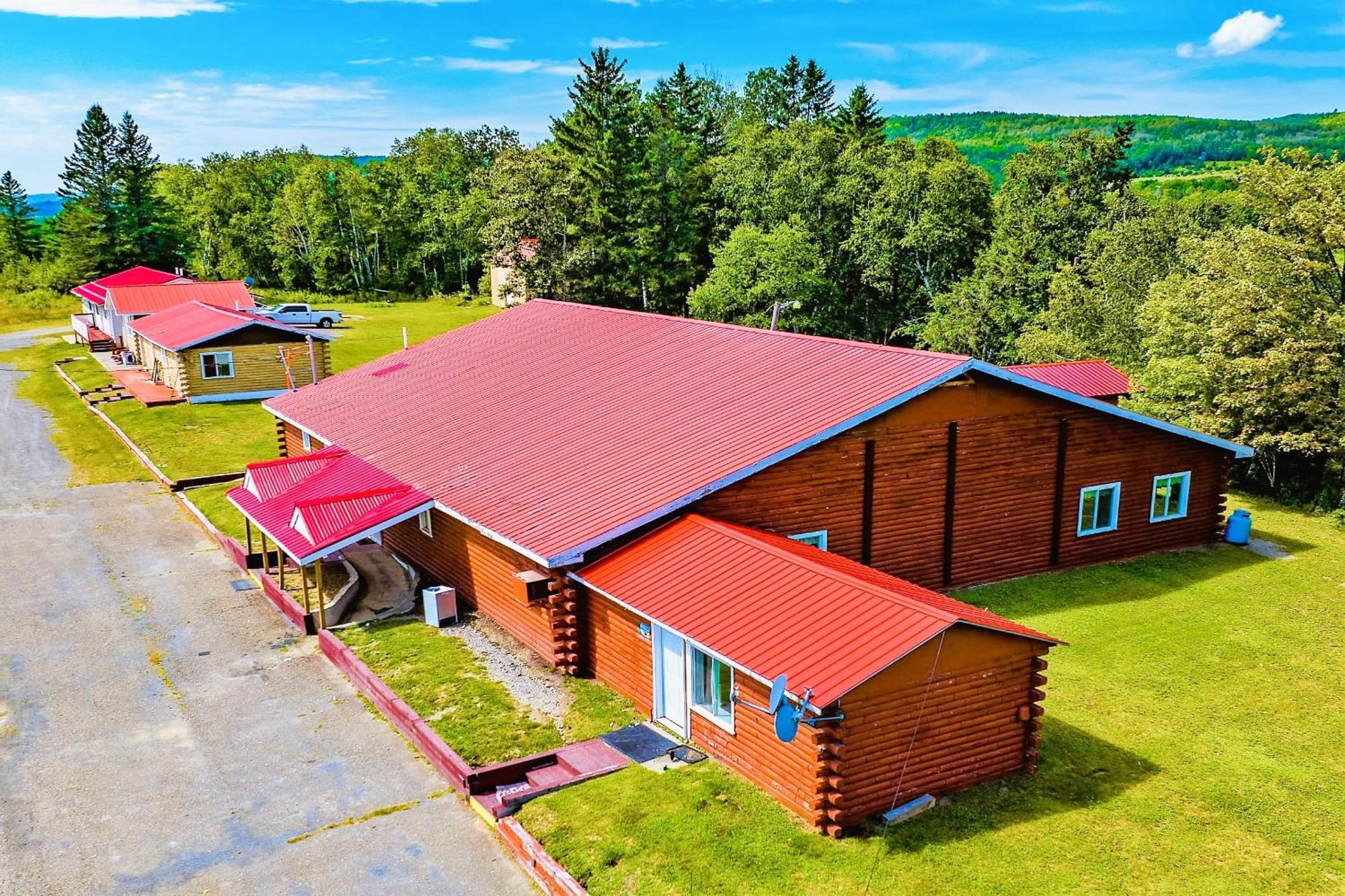 Love Hotels St John River By Oyo At Fort Kent Me Saint John Plantation Eksteriør bilde